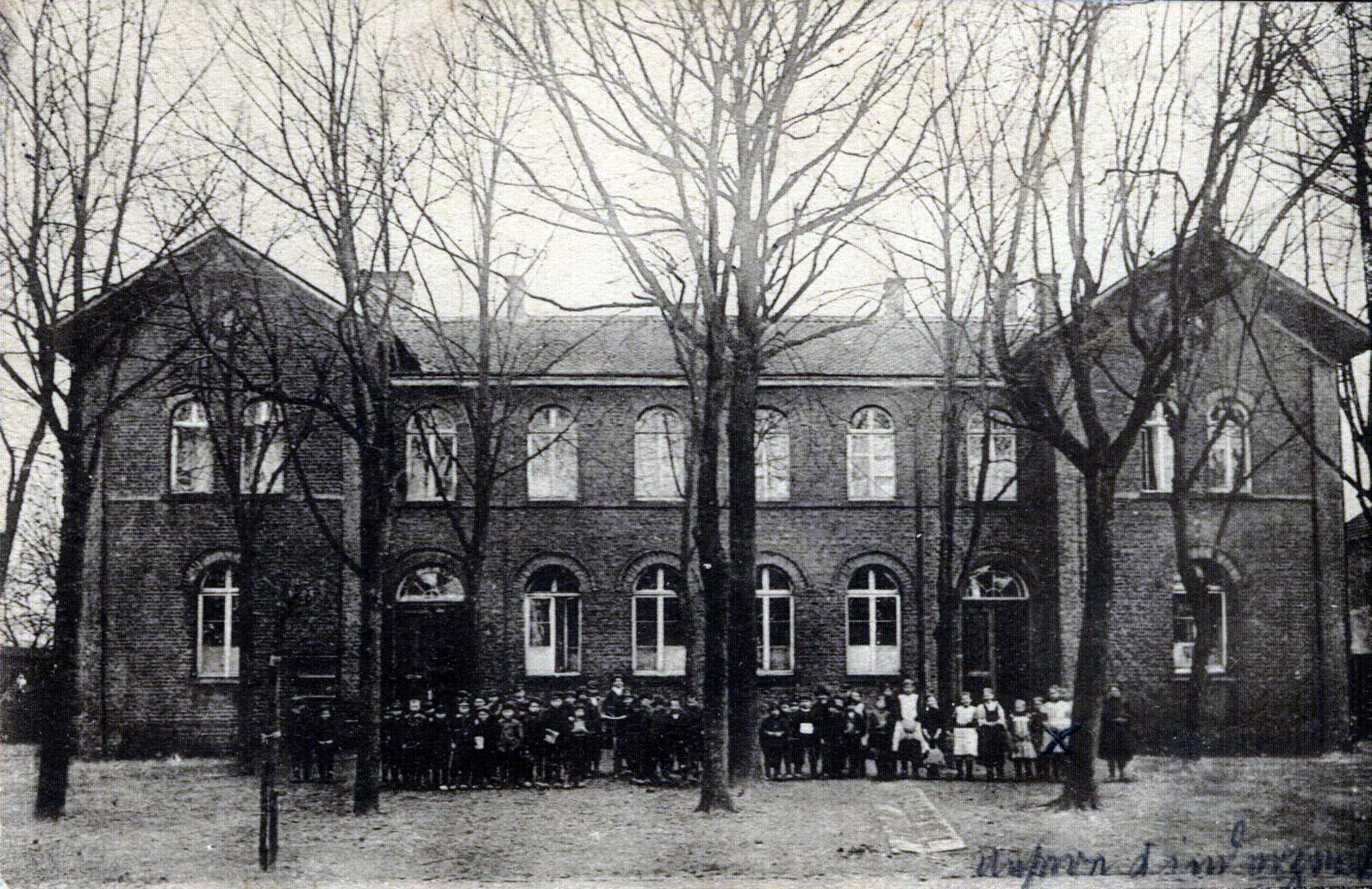 die alte Schule in der Kirchstraße - heute Kindergarten 
